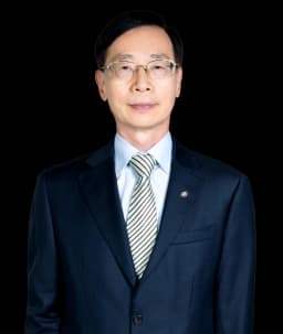 사건담당 외국변호사 이경민