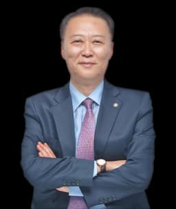 사건담당변호사 박용두