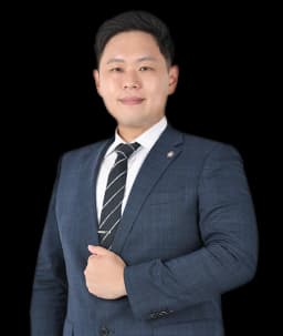 사건담당변호사 허성국